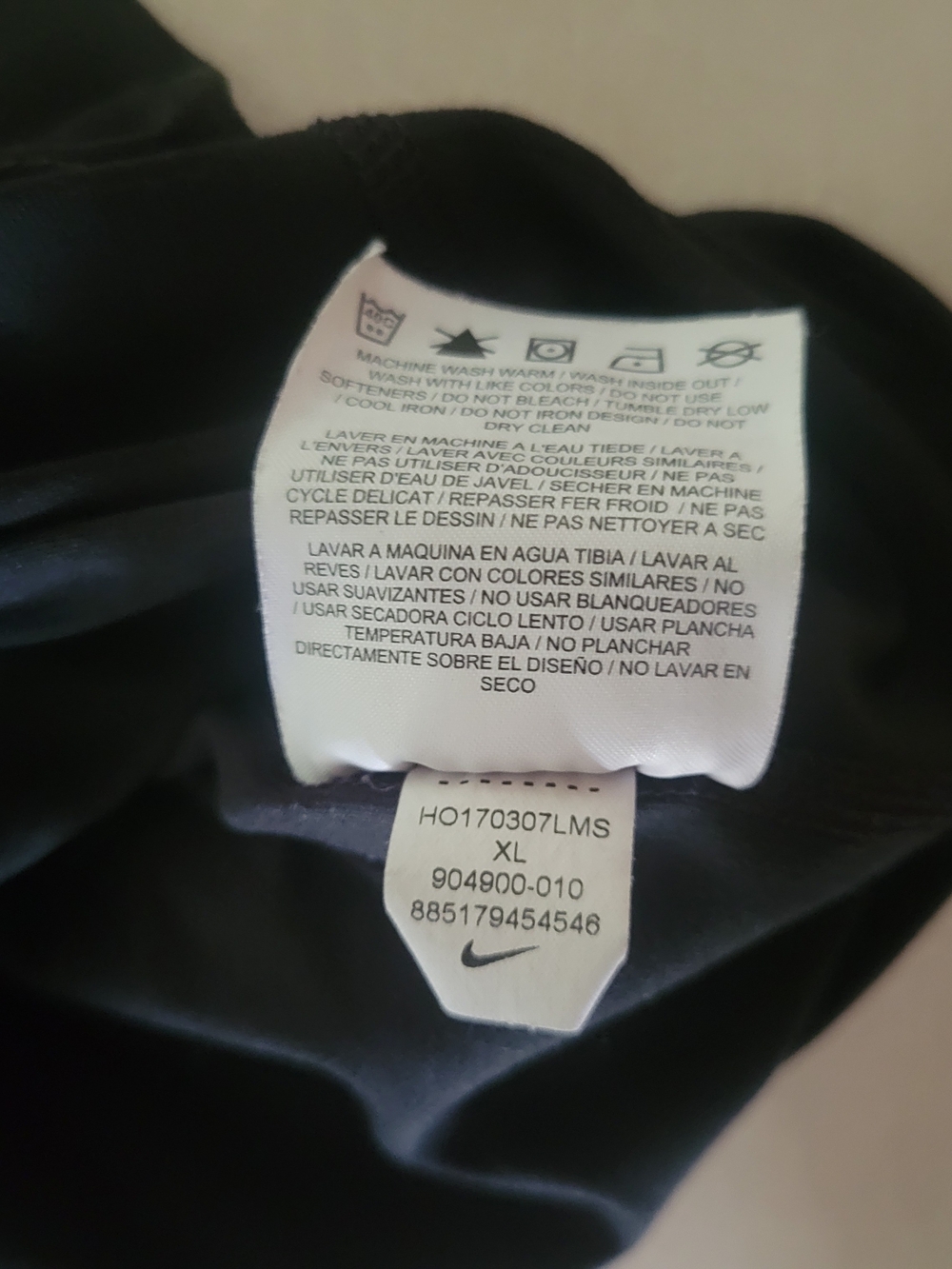 Nike Black Quarter-Zip Performance Long-Sleeve Shirt - Picture 6 of 7
